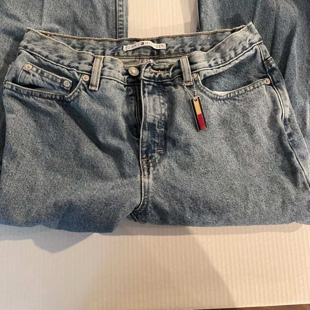 Y2K Tommy Hilfiger Jeans with Key Chain Attached